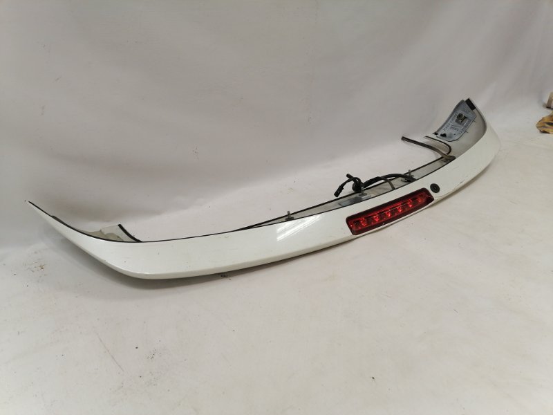 Спойлер (дефлектор) крышки багажника