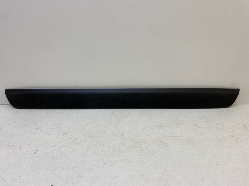 Накладка двери багажника