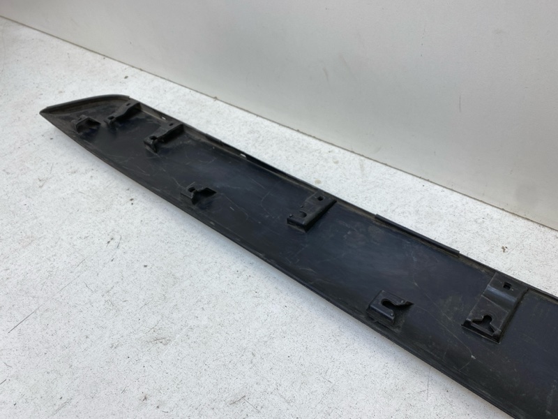 Накладка двери багажника