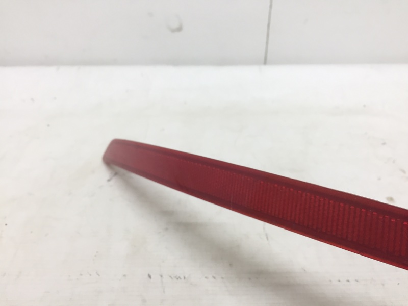 Отражатель в бампер задний правый