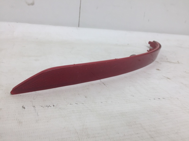 Отражатель в бампер задний правый