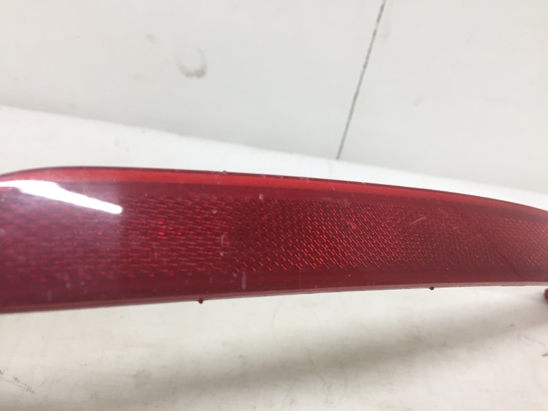 Отражатель в бампер задний правый