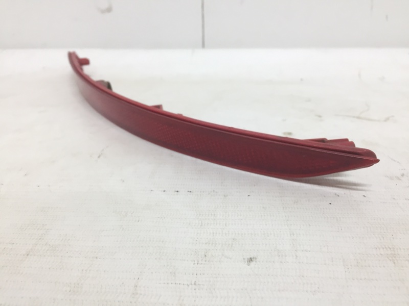 Отражатель в бампер задний правый