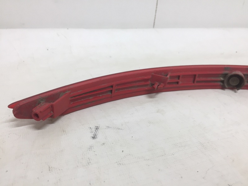 Отражатель в бампер задний правый