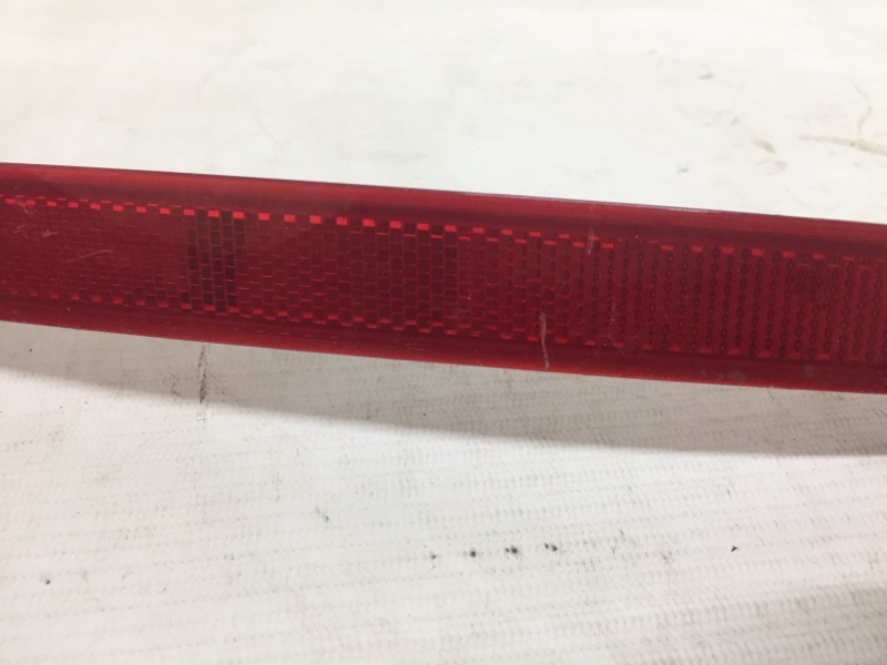 Отражатель в бампер задний правый