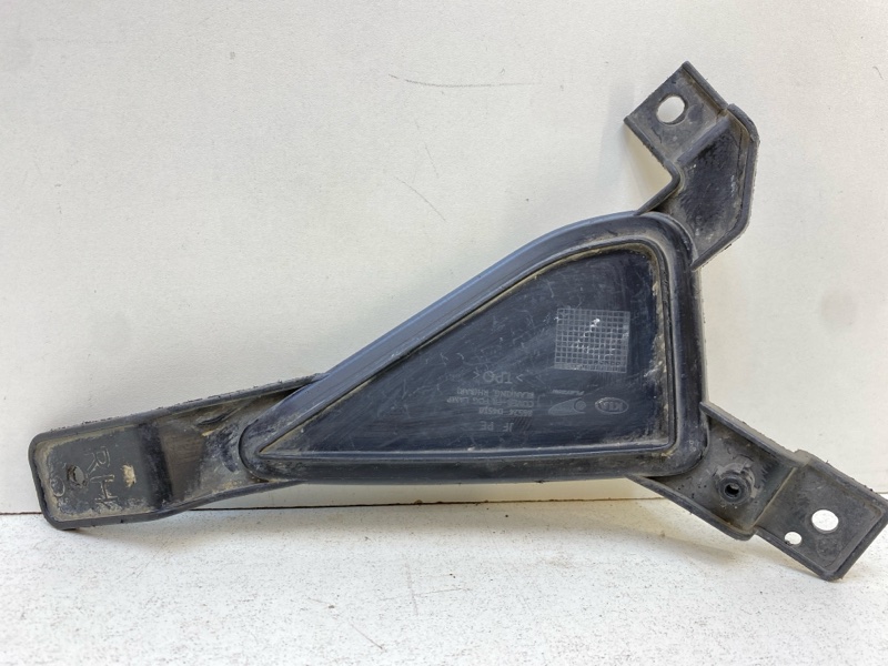 Накладка переднего бампера правая