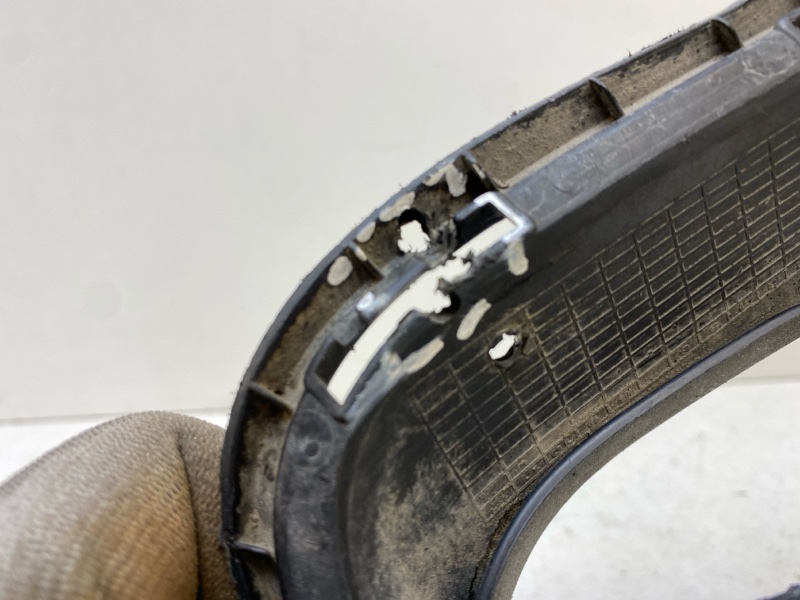 Накладка переднего бампера левая