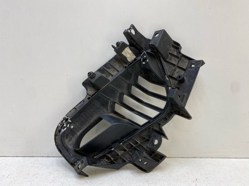 Накладка переднего бампера левая