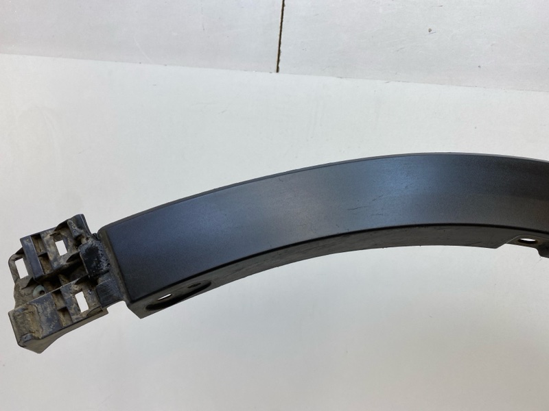 Накладка переднего крыла правого