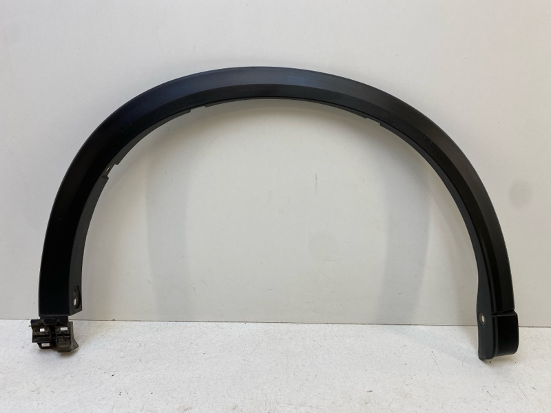 Накладка переднего крыла правого