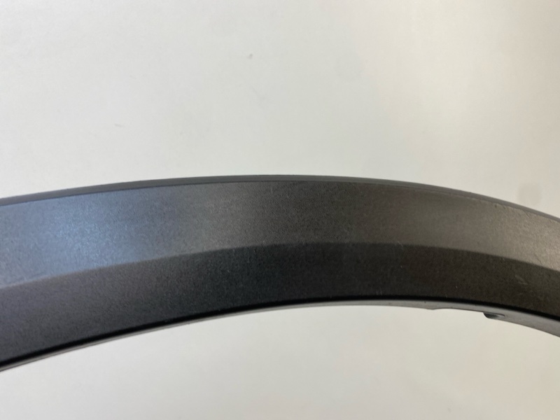 Накладка переднего крыла правого