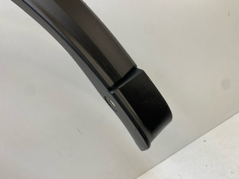 Накладка переднего крыла правого