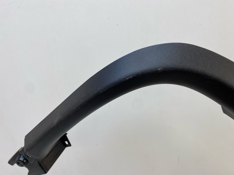 Обшивка двери багажника