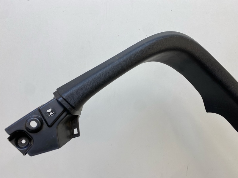 Обшивка двери багажника