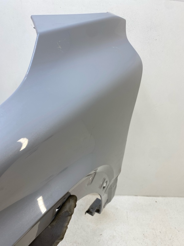 Крыло переднее левое