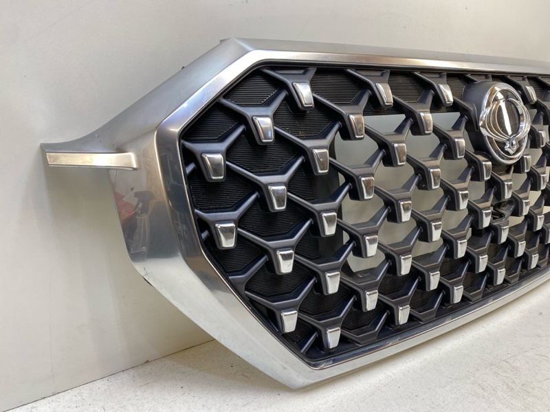 Решетка радиатора