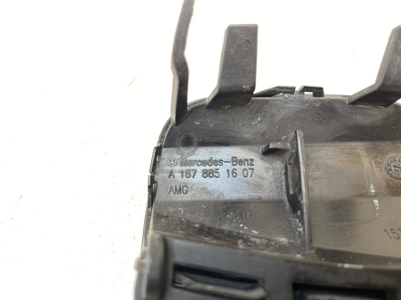 Заглушка буксировочного крюка