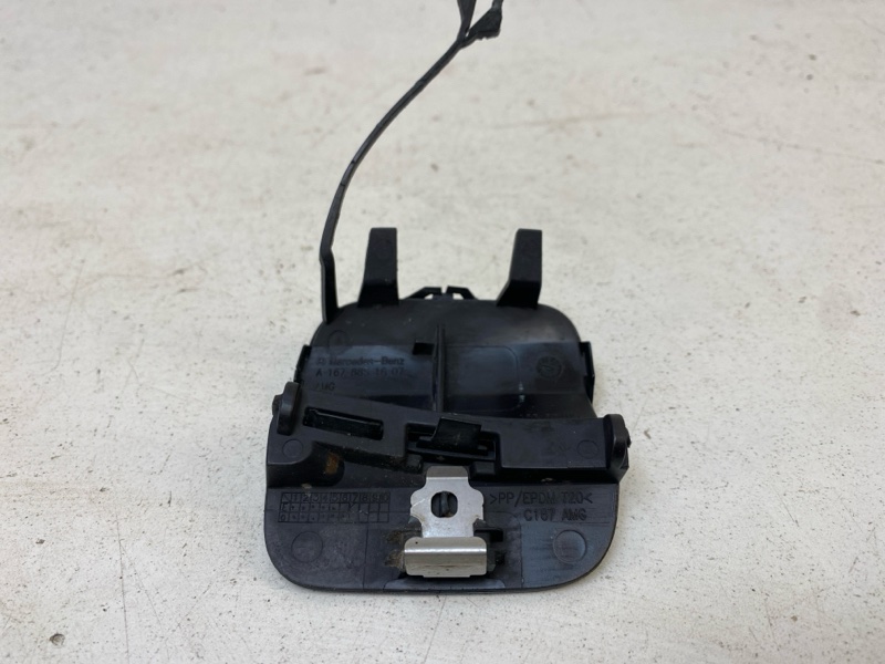 Заглушка буксировочного крюка