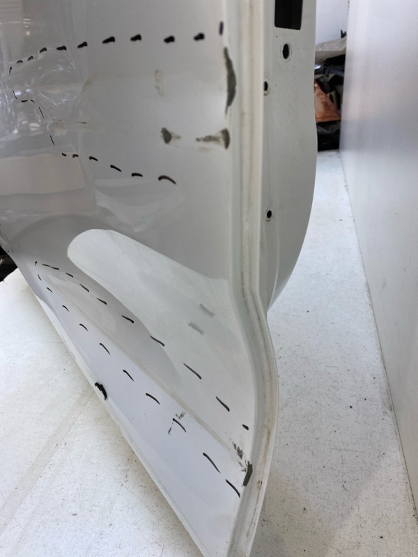 Дверь задняя правая