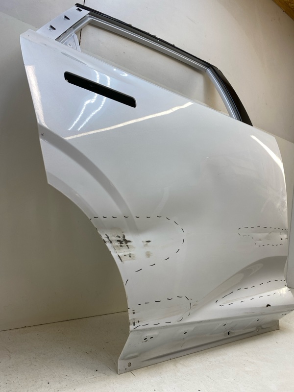 Дверь задняя правая