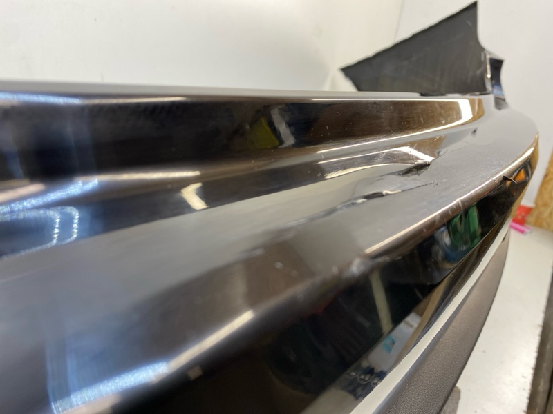 Бампер задний