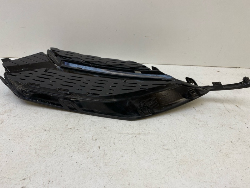 Накладка переднего бампера левая