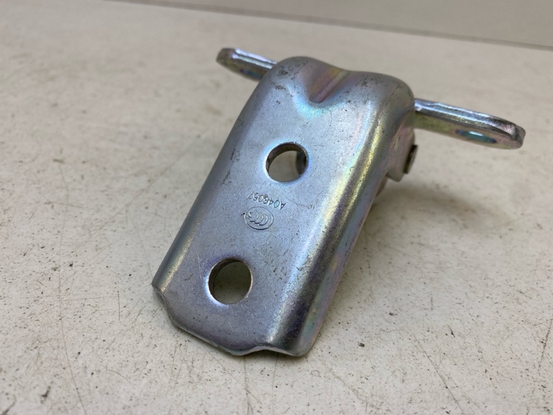 Петля двери передней правой верхняя