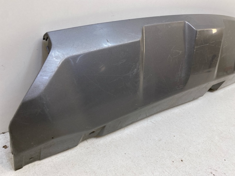 Спойлер заднего бампера