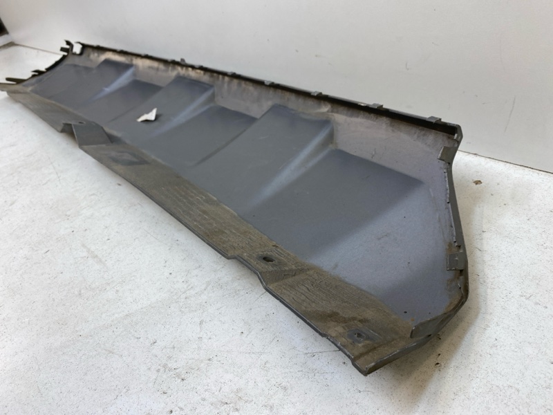 Спойлер заднего бампера