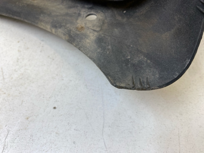 Спойлер заднего бампера