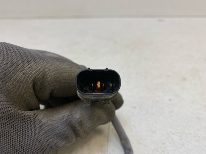 Датчик уровня в бачок омывателя