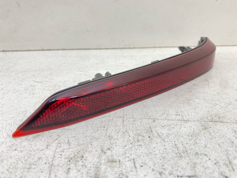 Отражатель в бампер задний правый