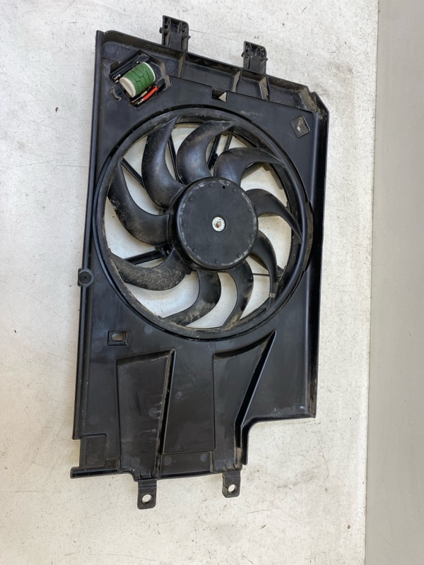 Вентилятор радиатора