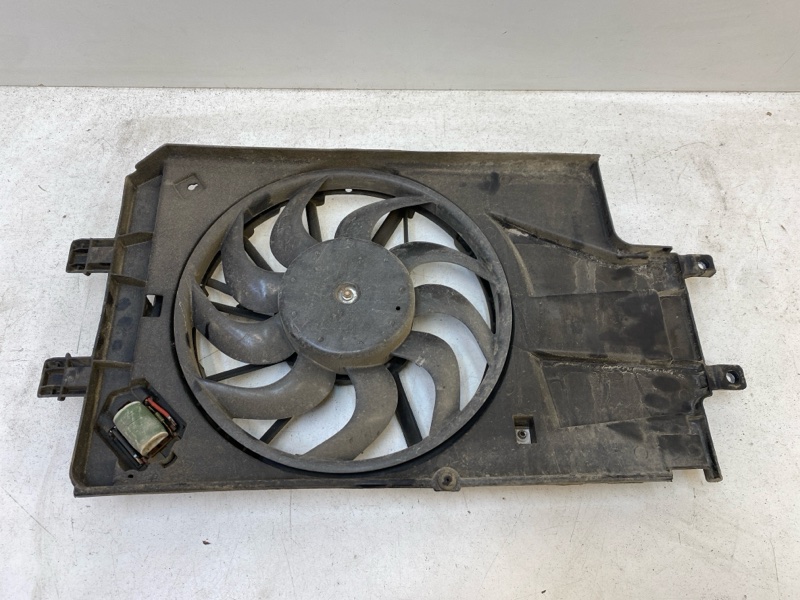 Вентилятор радиатора