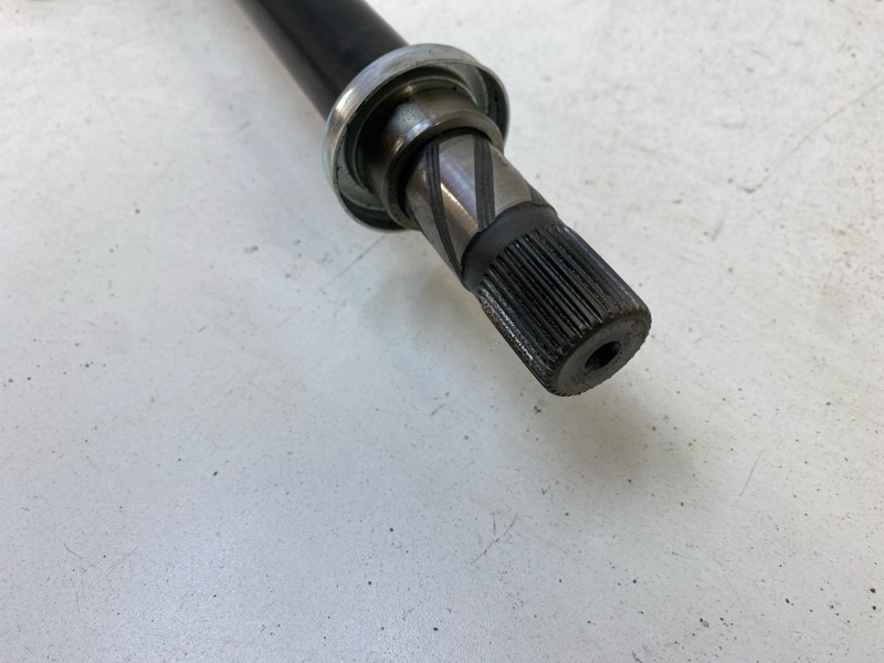 Полуось передняя правая