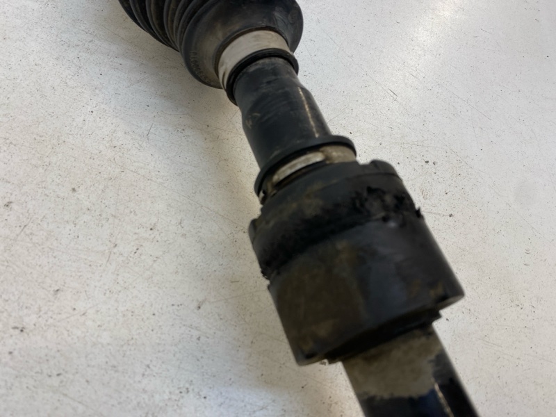 Полуось передняя правая