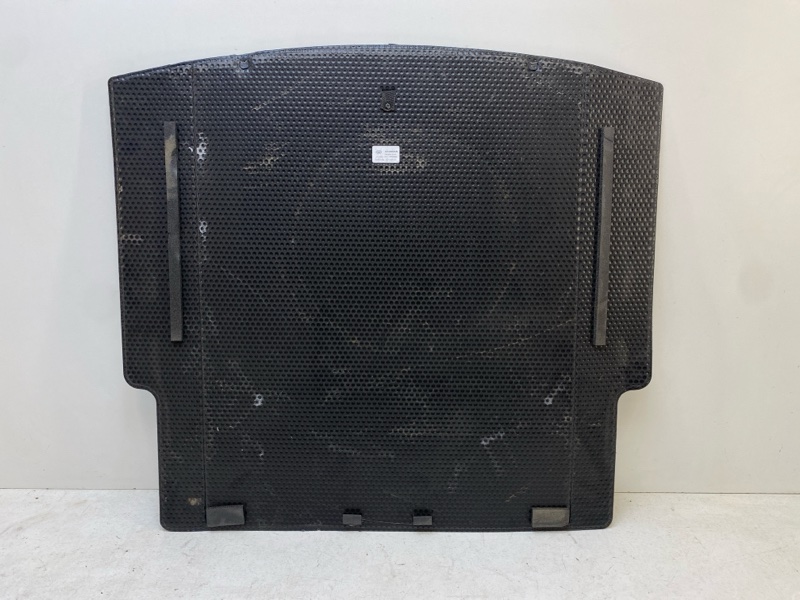 Пол багажника