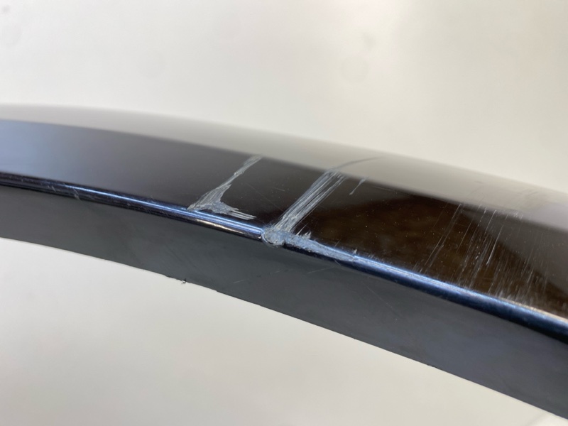 Накладка переднего крыла правого