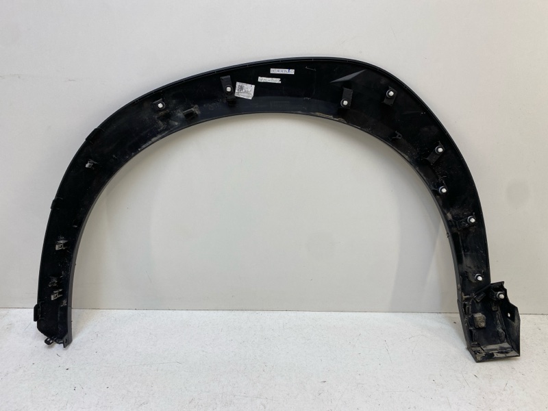 Накладка переднего крыла правого