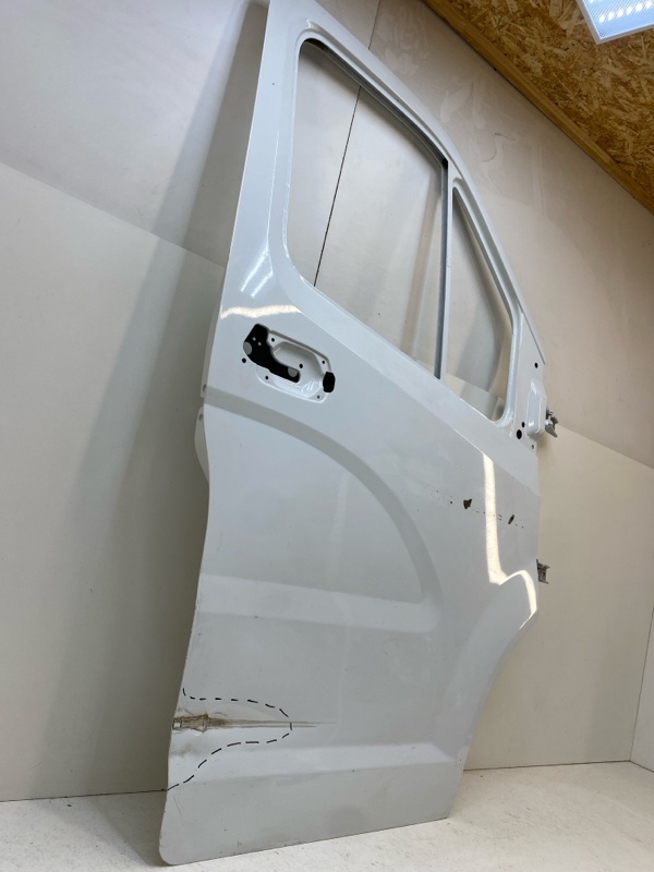 Дверь передняя правая