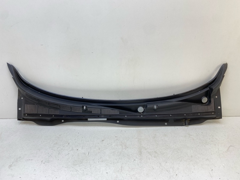 Решетка стеклоочистителей (Жабо)