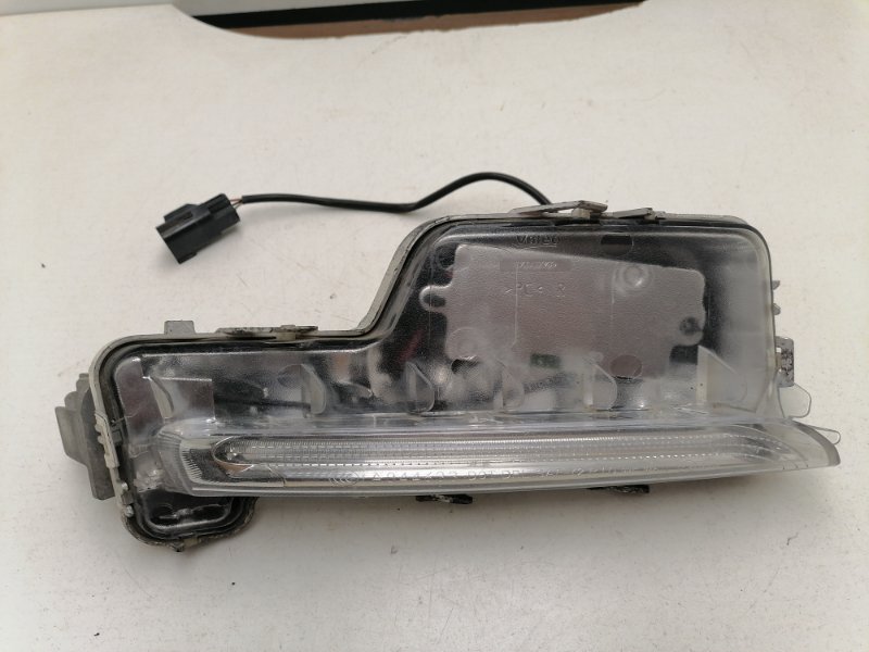 Фара дневного света правая (ходовые огни)