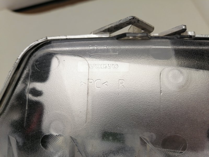 Фара дневного света правая (ходовые огни)