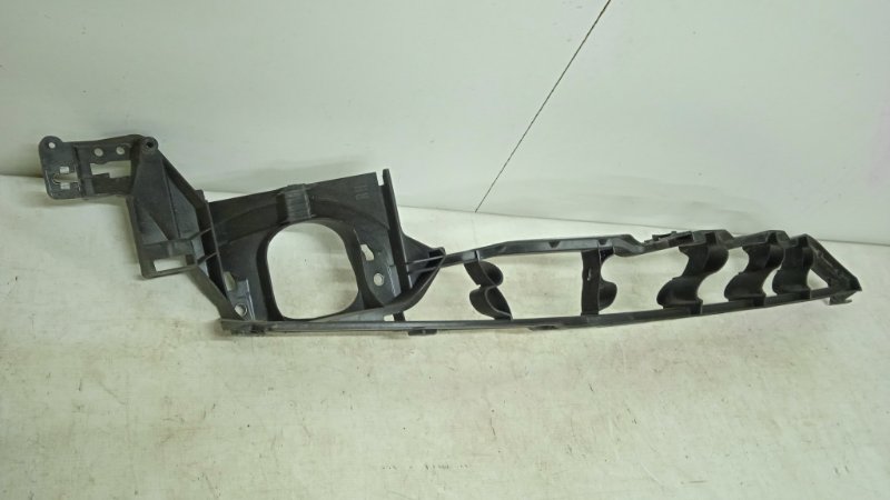 Кронштейн крепления крыла