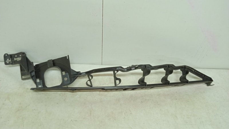 Кронштейн крепления крыла