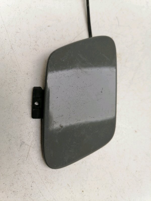 Заглушка буксировочного крюка