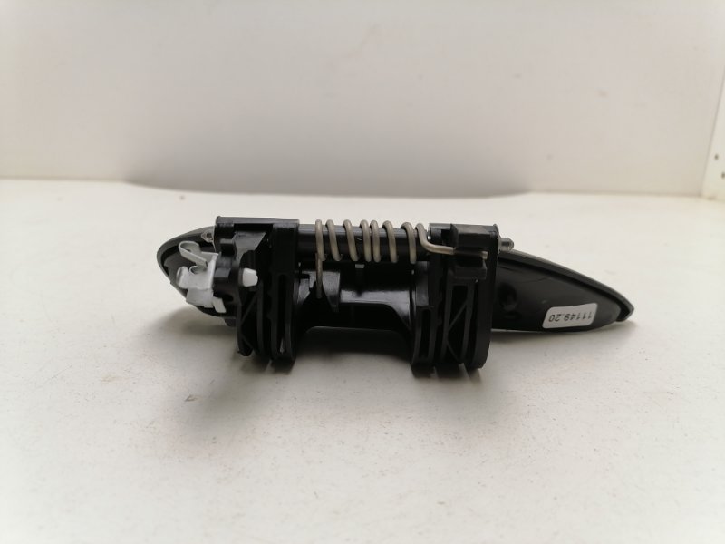 Ручка двери передней наружная левая