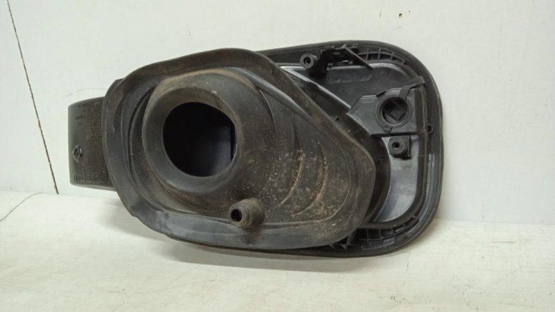 Лючок бензобака