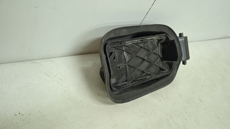 Лючок бензобака