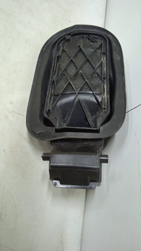 Лючок бензобака